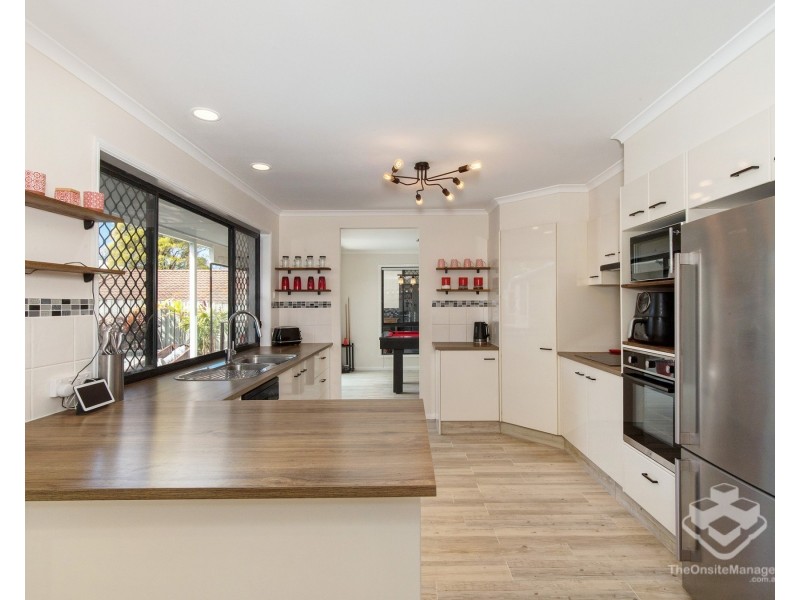 31 Santa Isobel Boulevard, Pacific Pines QLD 4211