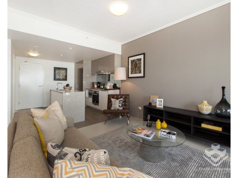 ID:21198558/2 Harbour Road, Hamilton QLD 4007