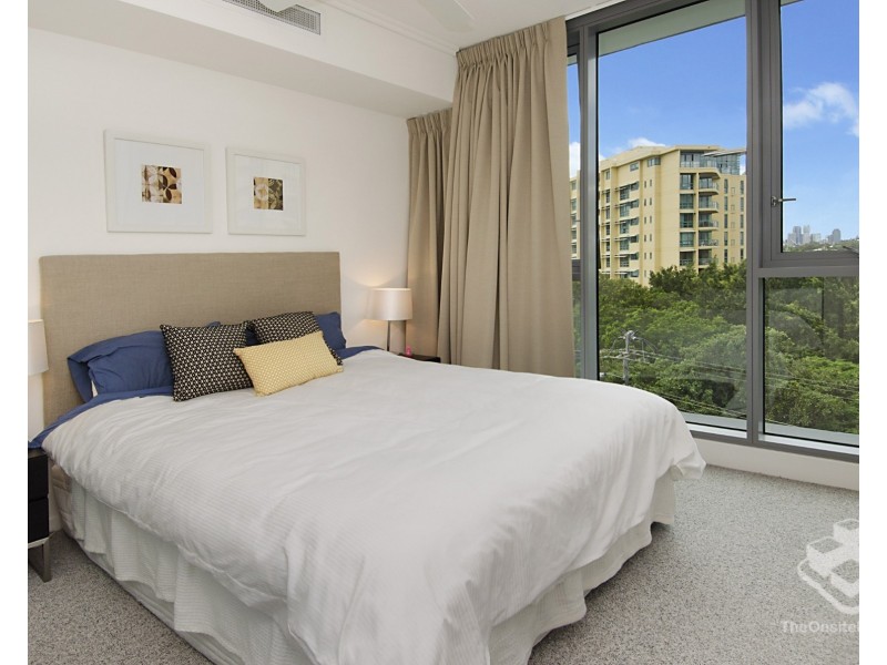 ID:21198558/2 Harbour Road, Hamilton QLD 4007