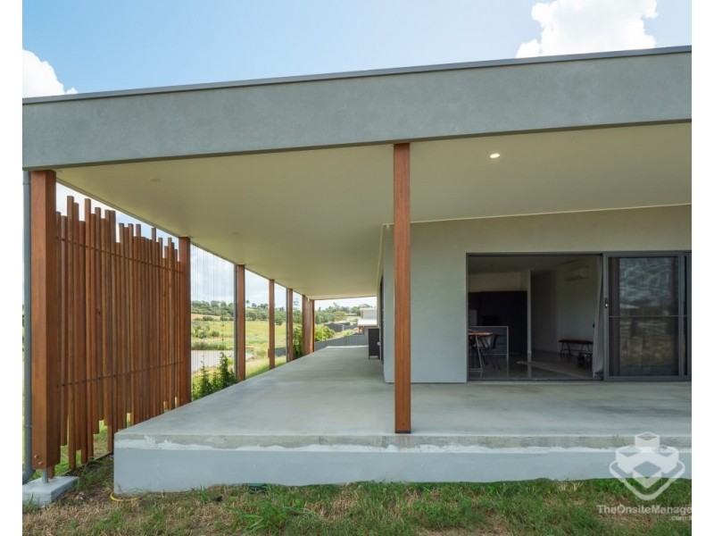 81 Peppermint Circuit, Nikenbah QLD 4655
