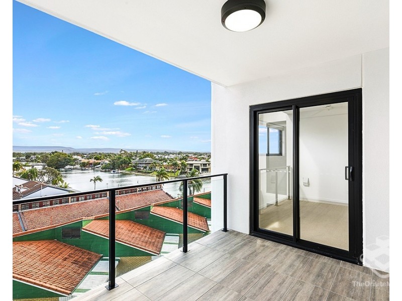 ID:21198733/9 Hooker Boulevard, Broadbeach Waters QLD 4218