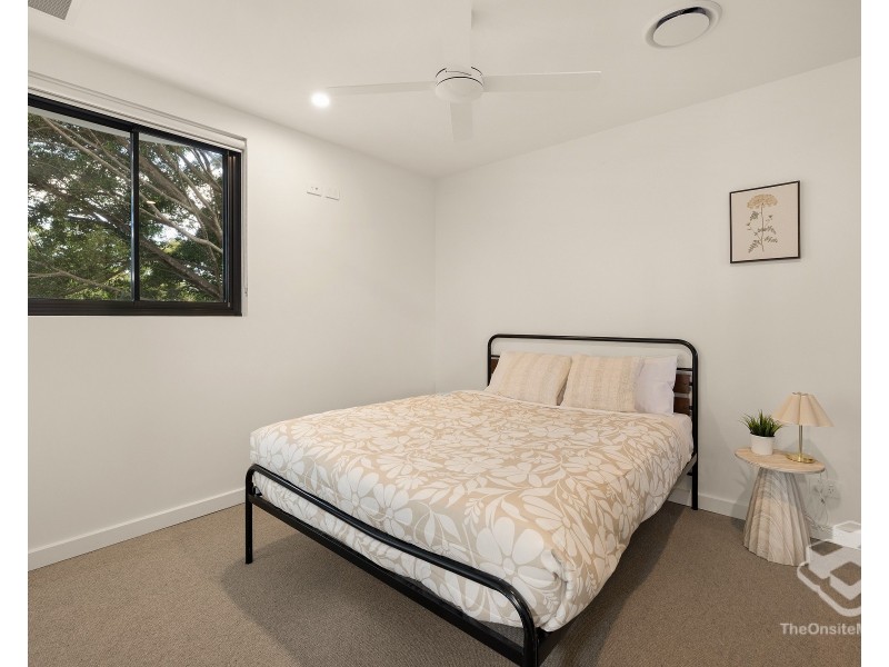 1205/580 Nerang Broadbeach Road, Carrara QLD 4211