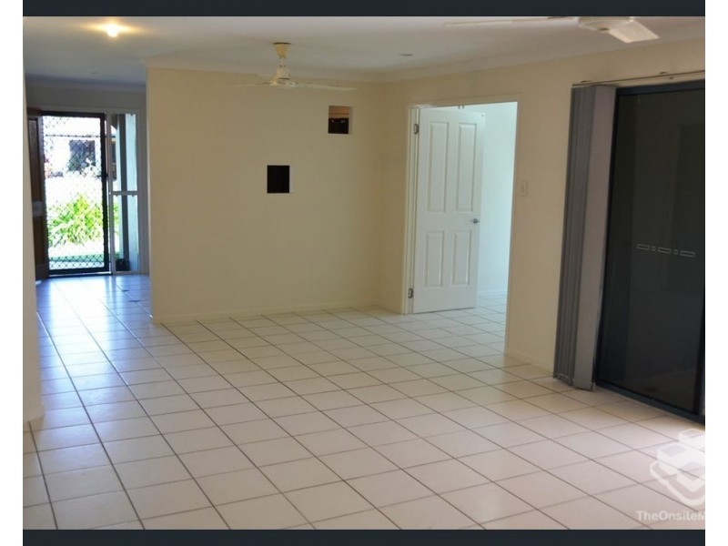 16 Angelina Avenue, Glenella QLD 4740