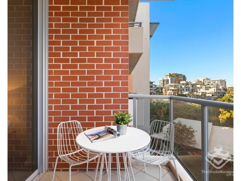 221/806 Bourke Street, Waterloo NSW 2017