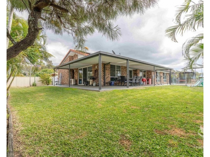 92 Parkes Drive, Helensvale QLD 4212