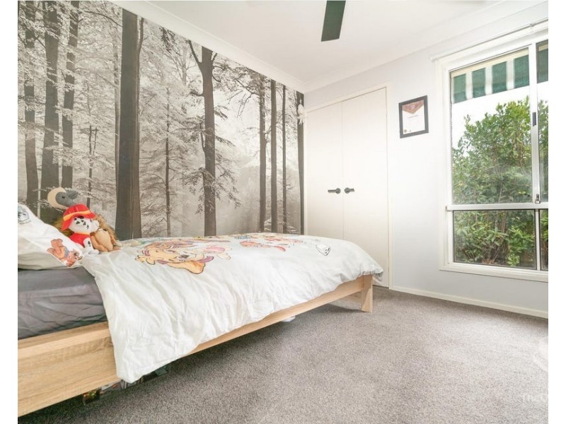 92 Parkes Drive, Helensvale QLD 4212
