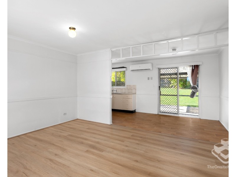 8 Harnell Court, Goodna QLD 4300
