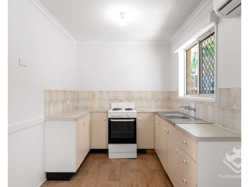 8 Harnell Court, Goodna QLD 4300