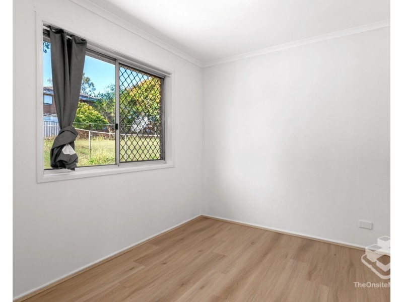 8 Harnell Court, Goodna QLD 4300