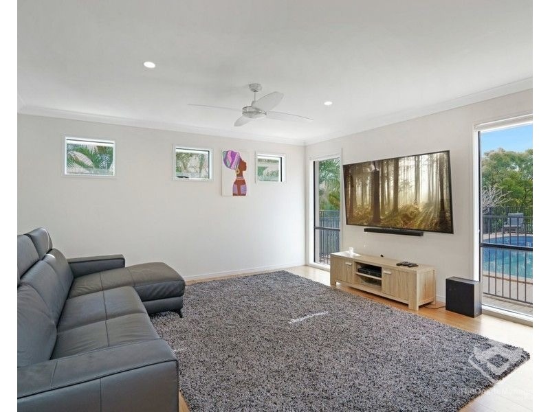 71 Clover Hill Drive, Mudgeeraba QLD 4213