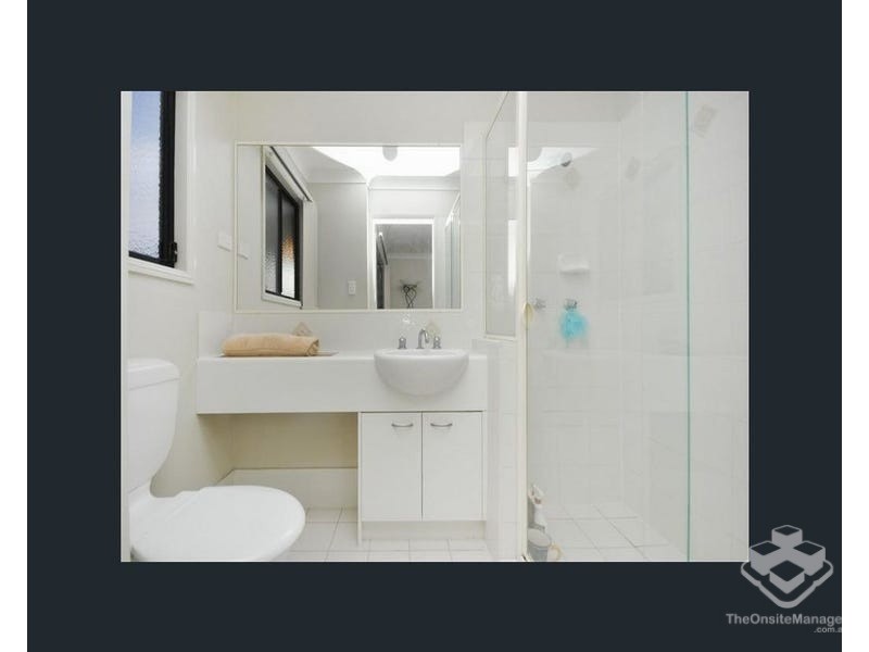 2/216 Trouts Road, Mcdowall QLD 4053