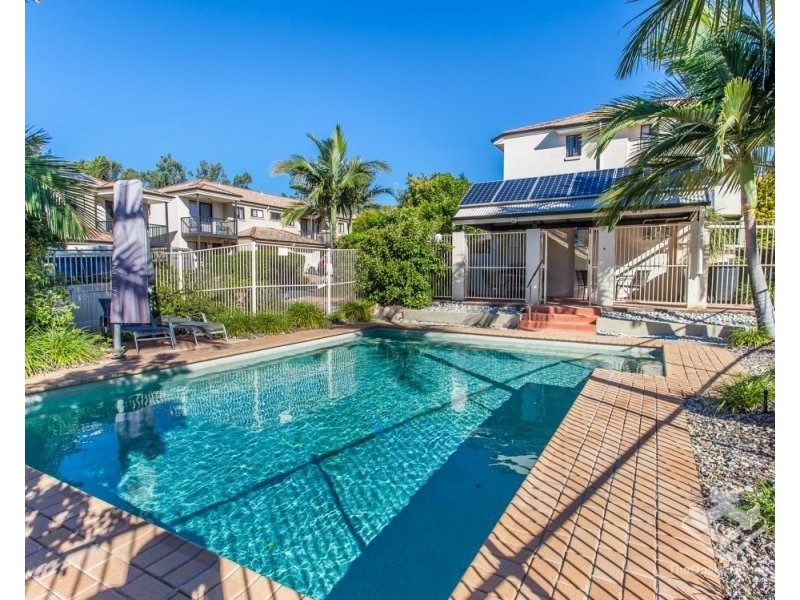 2/216 Trouts Road, Mcdowall QLD 4053