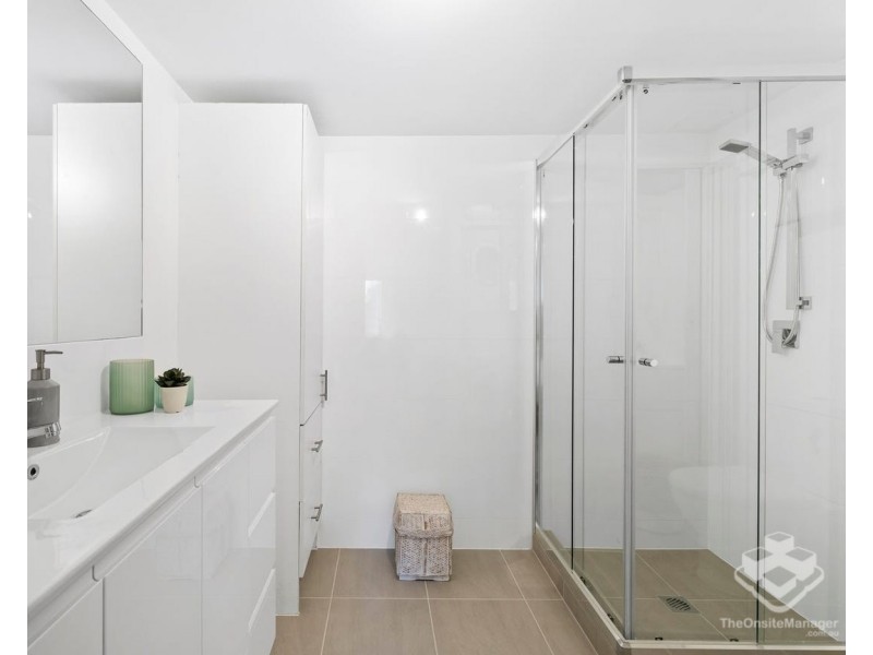 ID:21199213/35 Palm Avenue, Surfers Paradise QLD 4217