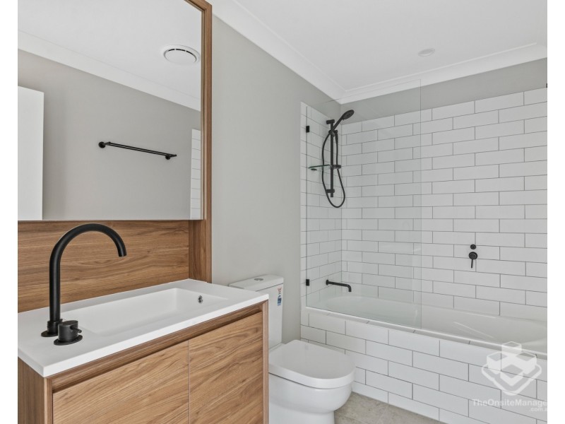 ID:21199318/10 Astral Court, Flinders View QLD 4305