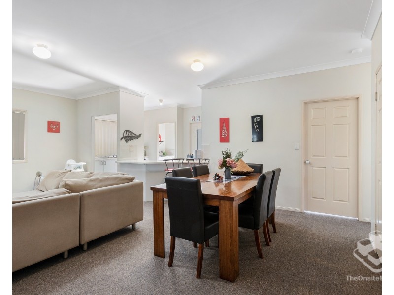 30 Beaufront Place, Forest Lake QLD 4078