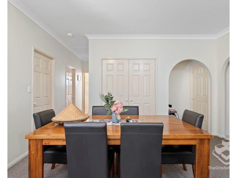 30 Beaufront Place, Forest Lake QLD 4078