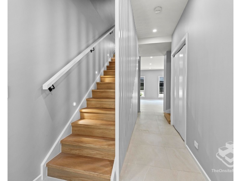 1A View Street, Holland Park QLD 4121