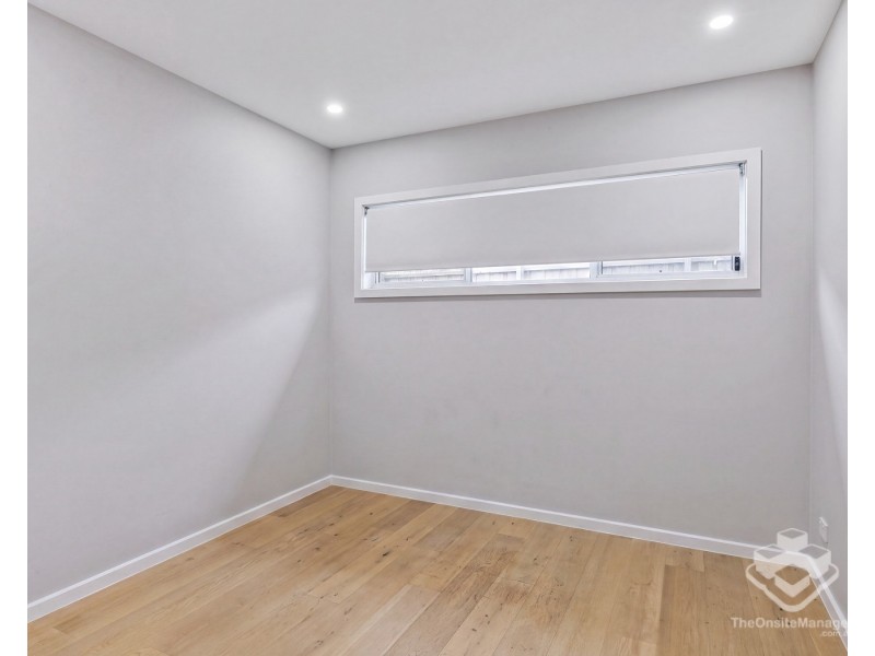 1A View Street, Holland Park QLD 4121