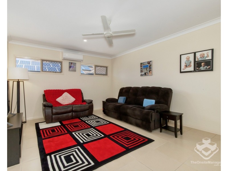 32 Regatta Avenue, Oxenford QLD 4210