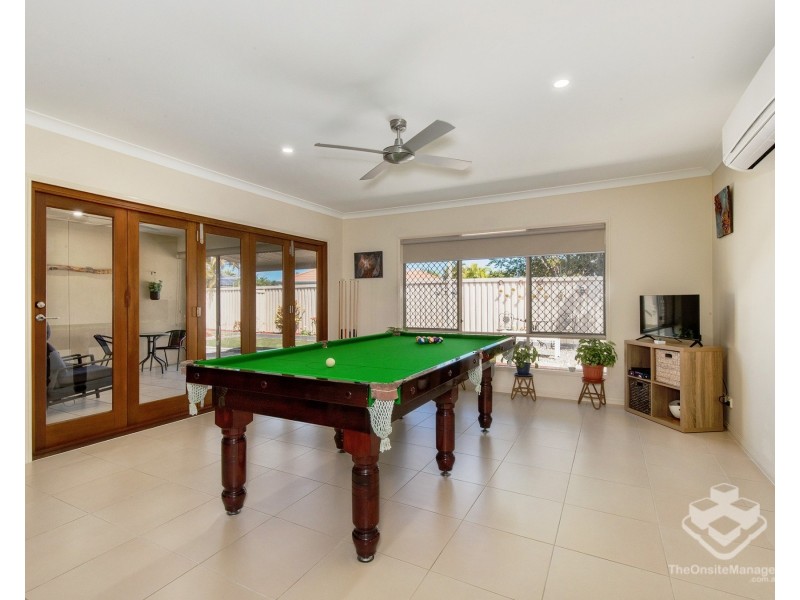 32 Regatta Avenue, Oxenford QLD 4210