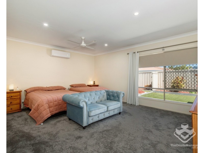 32 Regatta Avenue, Oxenford QLD 4210