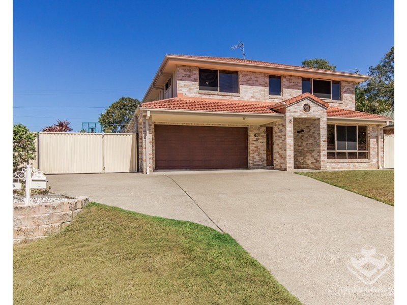 18 Tandanus Court, Oxenford QLD 4210