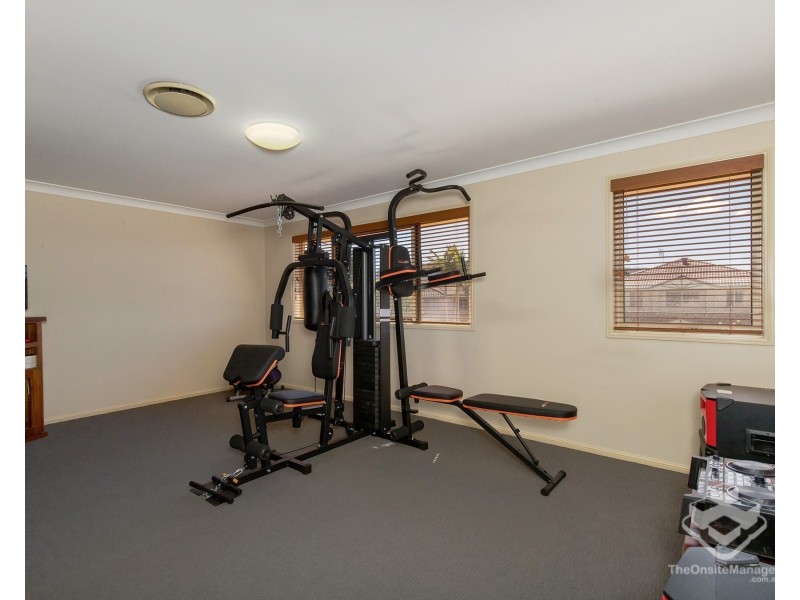 18 Tandanus Court, Oxenford QLD 4210