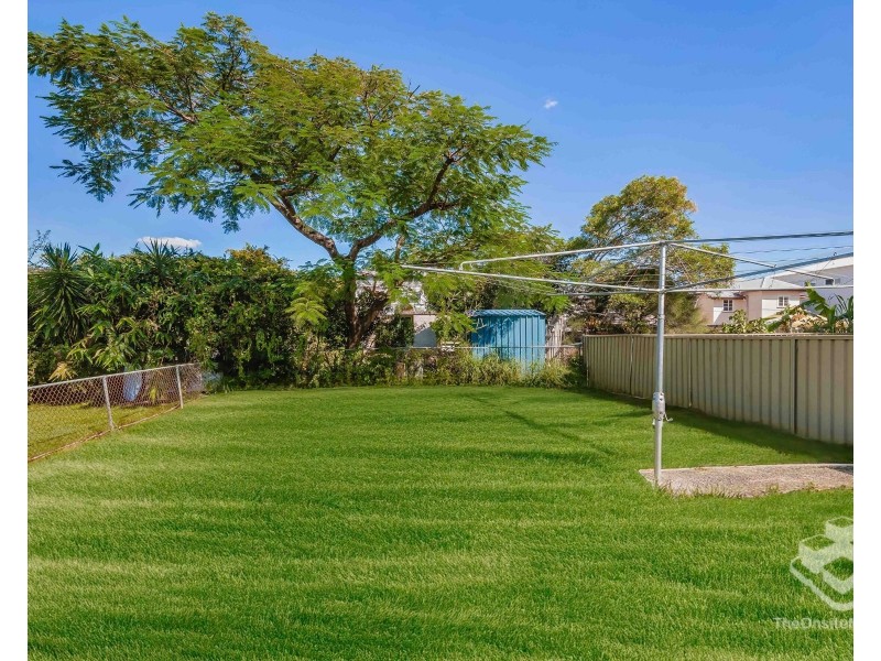 83 Maynard Street, Woolloongabba QLD 4102