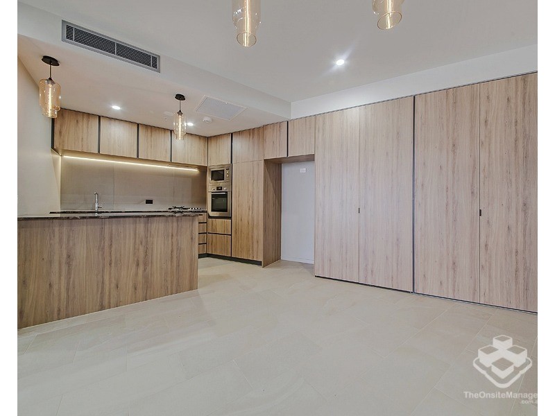 007/27 Commercial Road, Newstead QLD 4006
