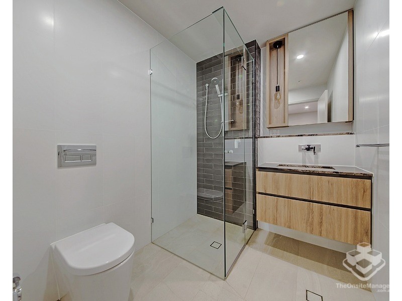 007/27 Commercial Road, Newstead QLD 4006