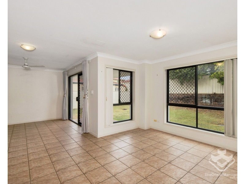 19 Tanzen Drive, Arundel QLD 4214