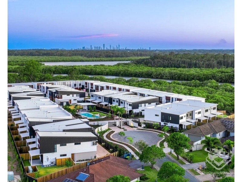 9/8 Ben Dalley Drive, Helensvale QLD 4212