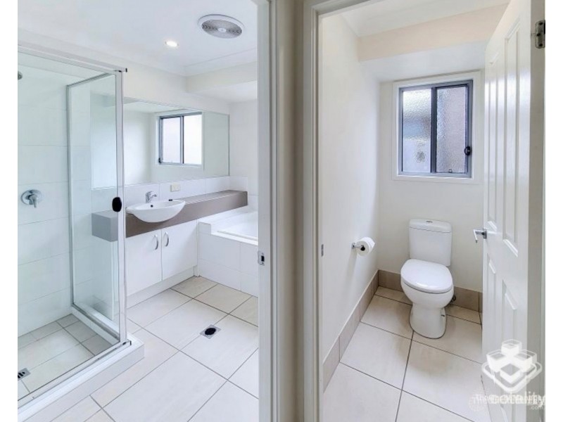 76 Dixon Drive, Pimpama QLD 4209