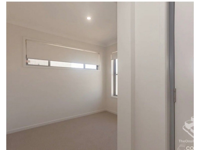 76 Dixon Drive, Pimpama QLD 4209
