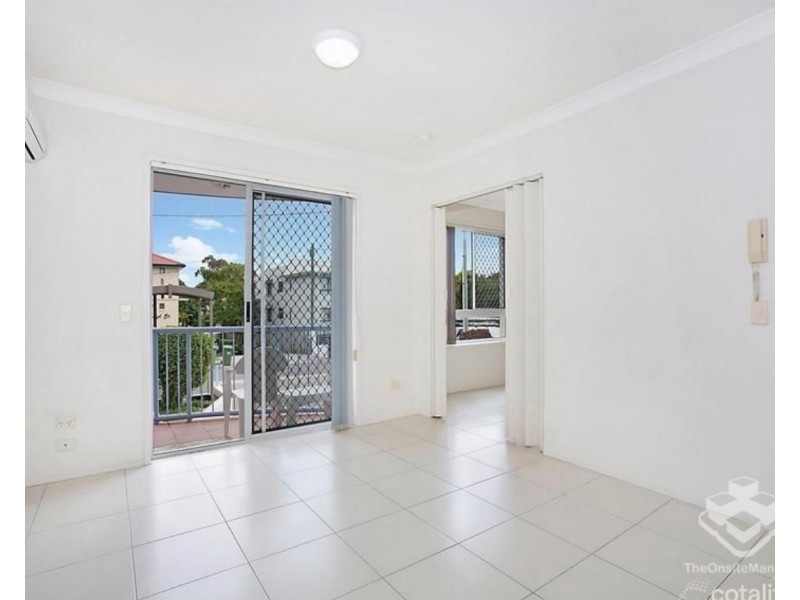 ID:21200873/18 Lloyd Street, Southport QLD 4215