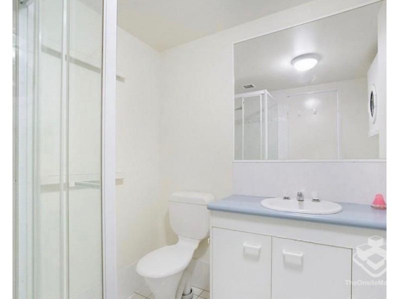 ID:21200873/18 Lloyd Street, Southport QLD 4215