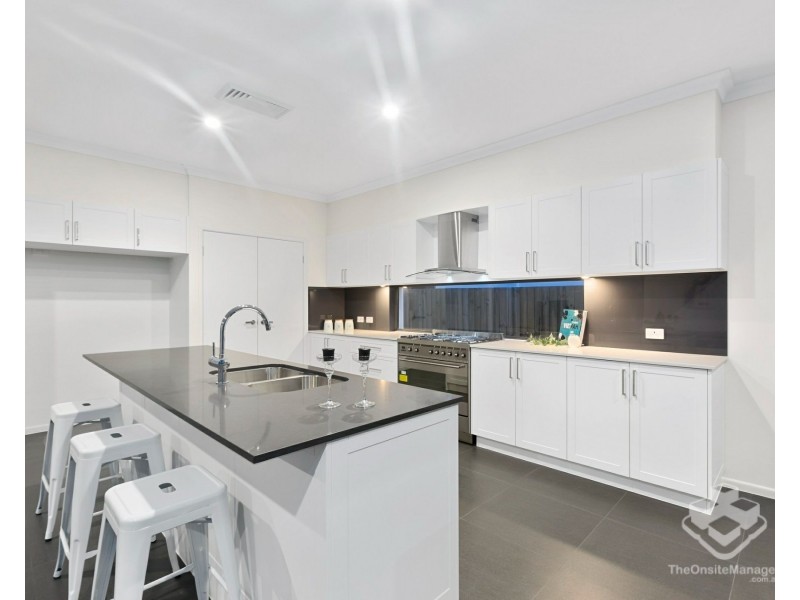 123 Graceville Avenue, Graceville QLD 4075