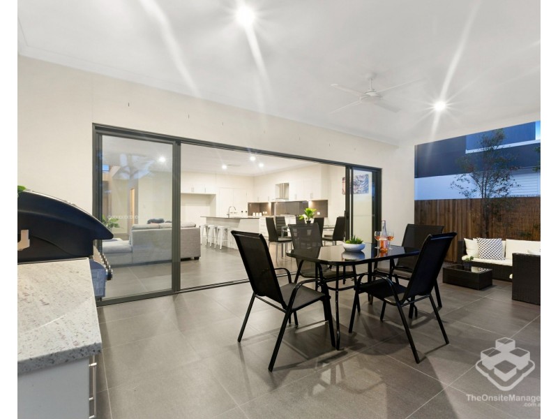 123 Graceville Avenue, Graceville QLD 4075