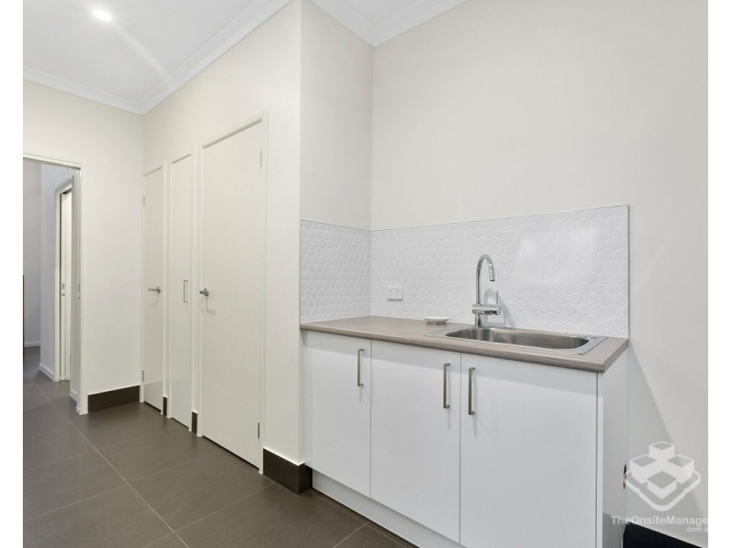 123 Graceville Avenue, Graceville QLD 4075