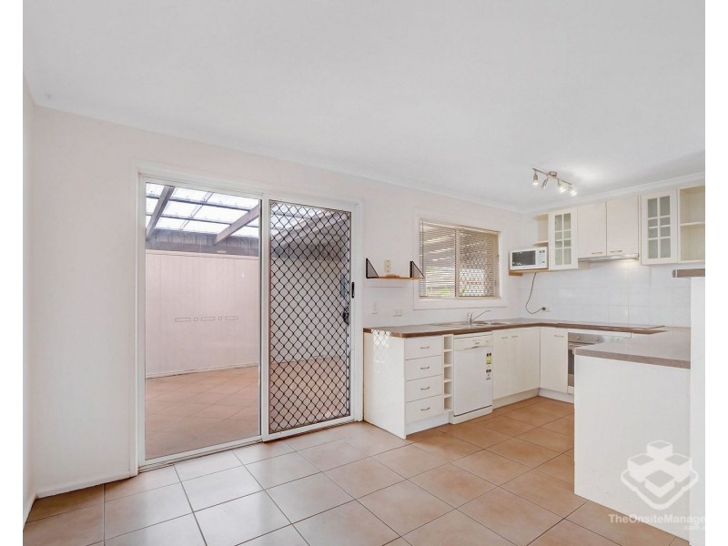 19 Michelle Drive, Point Vernon QLD 4655