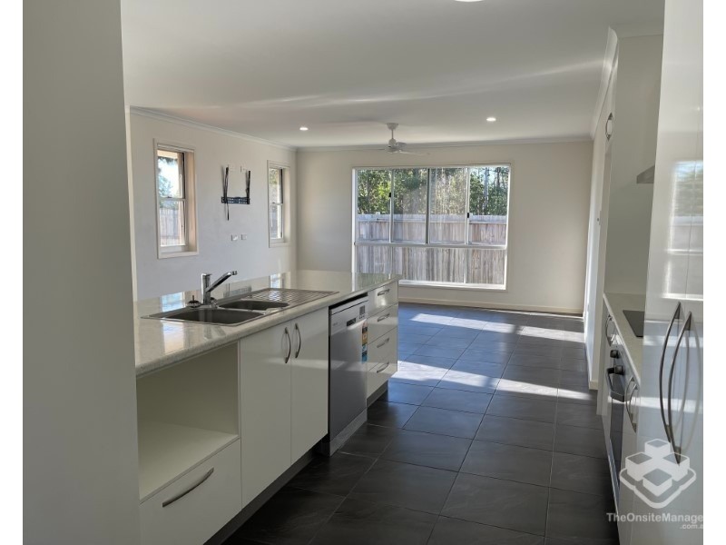 72 Tranquil Dr, Wondunna QLD 4655