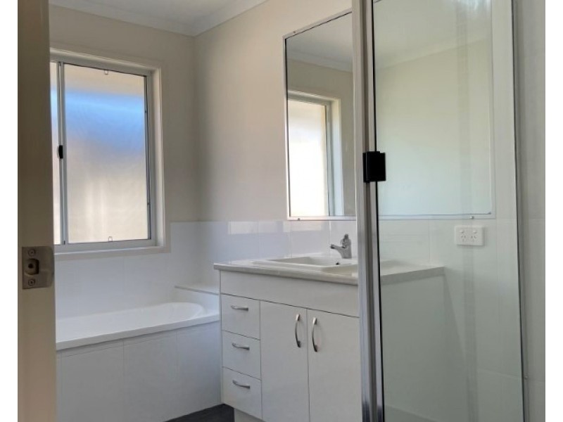 72 Tranquil Dr, Wondunna QLD 4655