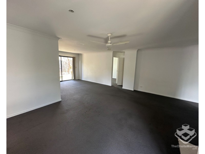 61/590 Pine Ridge Road, Coombabah QLD 4216