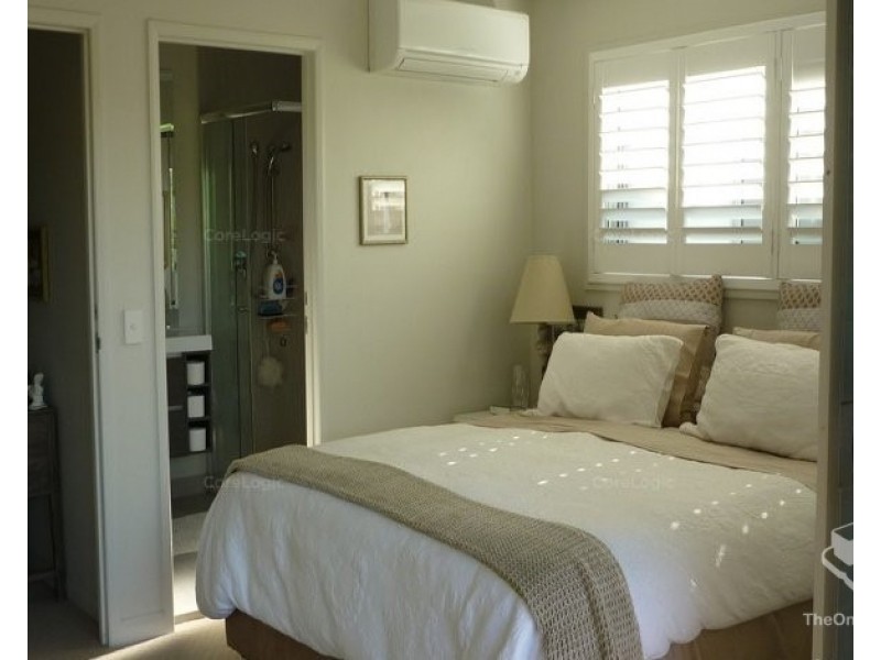 U102/123 Barrack Road, Cannon Hill QLD 4170