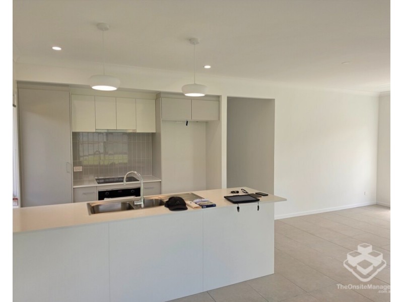 38 Jovinov Road, Greenbank QLD 4124