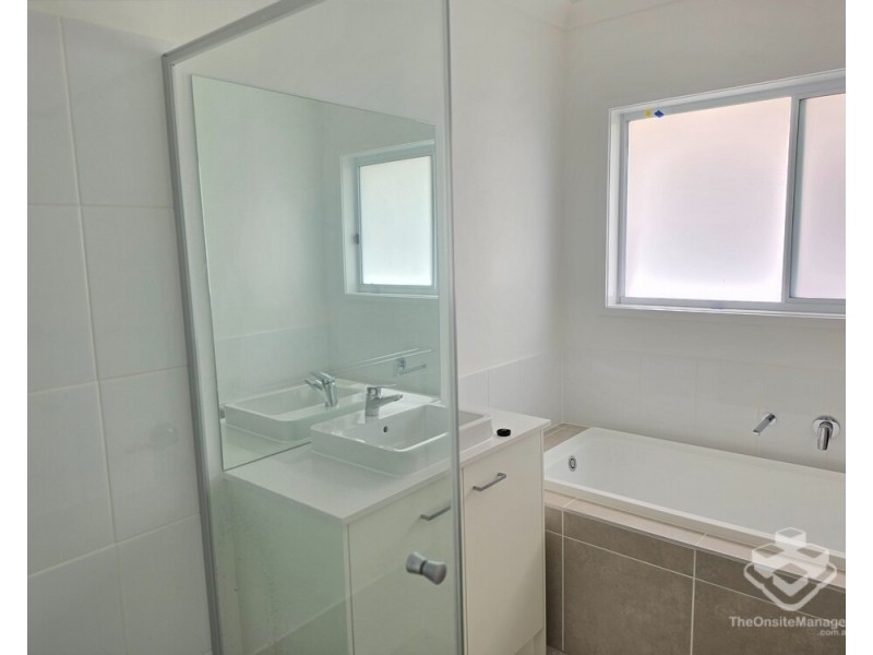 38 Jovinov Road, Greenbank QLD 4124