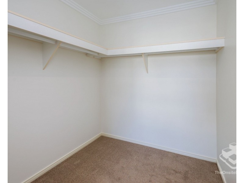 ID:21201383/76 Bayview Street, Runaway Bay QLD 4216