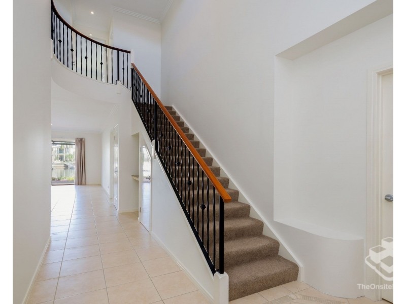ID:21201383/76 Bayview Street, Runaway Bay QLD 4216