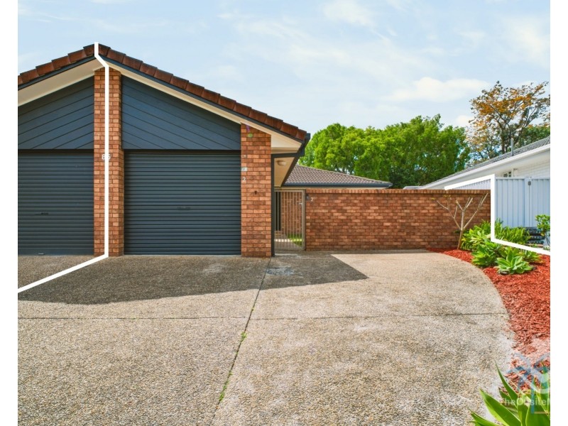 2/85 Treeview Drive, Burleigh Waters QLD 4220