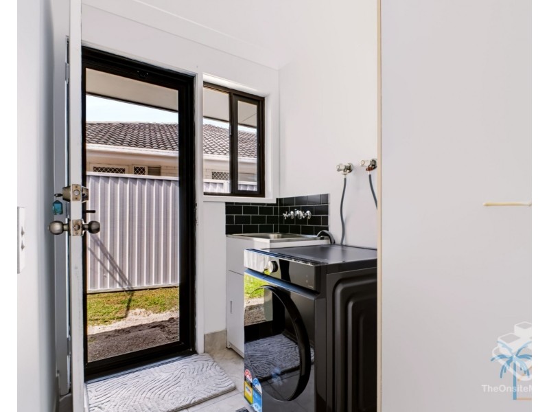 2/85 Treeview Drive, Burleigh Waters QLD 4220